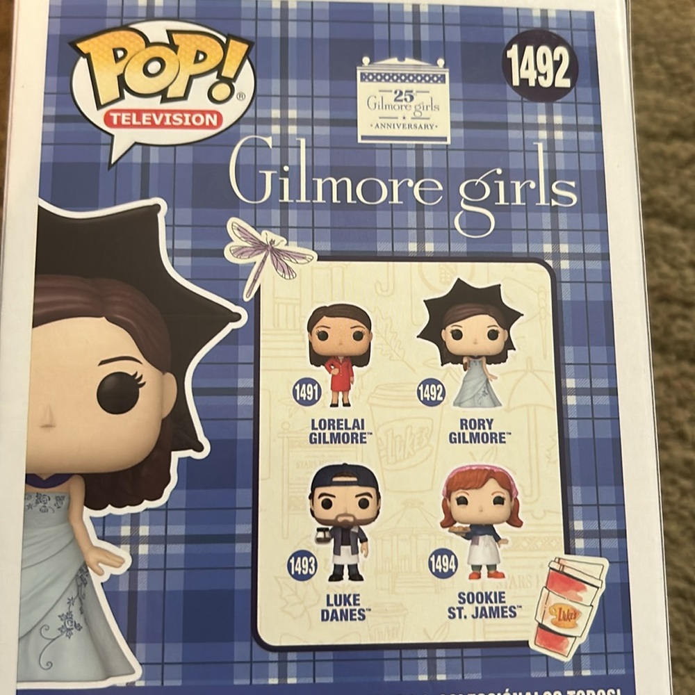 NWT Funko Pop Gilmore Girls Rory Gilmore Vinyl Figure - Picture 5 of 5